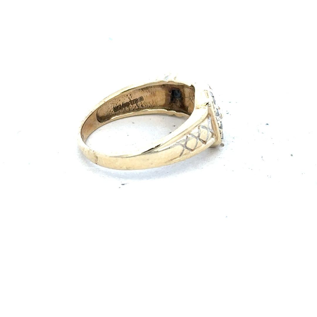 9ct yellow gold diamond buckle ring in size R with sparkling diamonds, featuring a stylish design and unbranded craftsmanship.