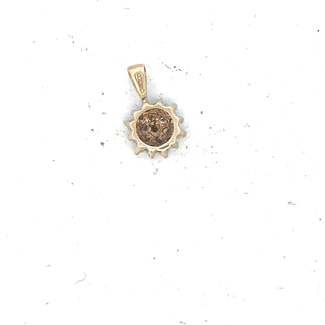 9ct yellow gold diamond pendant, unbranded, featuring a sparkling diamond, weight 0.6g, elegant jewelry accessory.