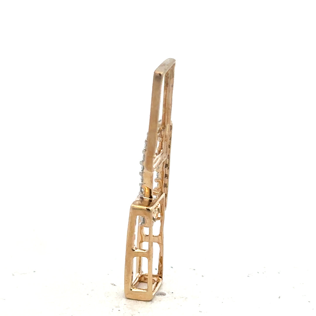 9ct yellow gold diamond pendant, unbranded, featuring sparkling diamonds and delicate design, weighs 1.8 grams.