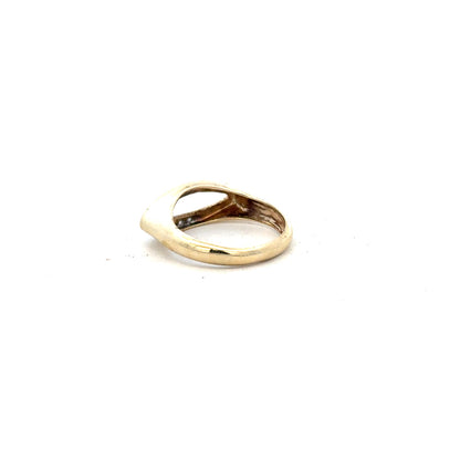 9ct yellow gold diamond ring in size J, featuring a sparkling diamond, unbranded jewelry, elegant and classic design.