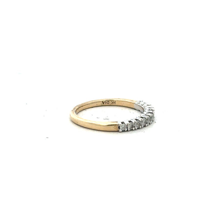 Yellow gold diamond ring in size K, unbranded, featuring a sparkling diamond setting on a sleek 9ct gold band.