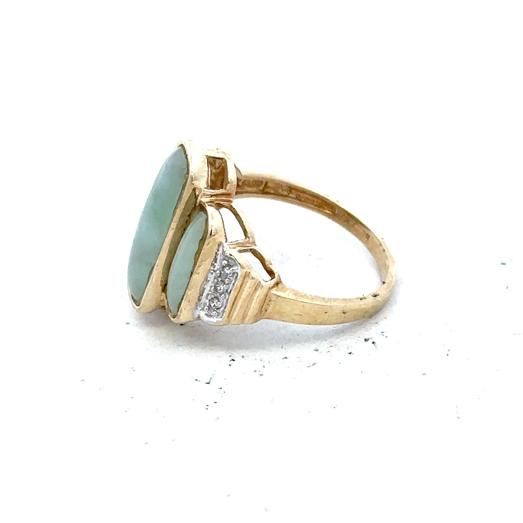 9ct yellow gold diamond ring in size K featuring a sparkling diamond, unbranded jewelry with elegant design.