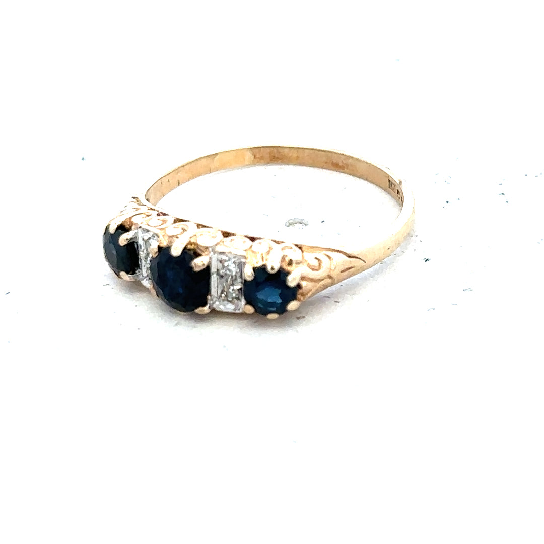 9ct yellow gold diamond ring in size M with a sparkling diamond, showcasing elegant jewelry design.
