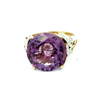 9ct yellow gold diamond ring in size M with a sparkling central diamond and a sleek, polished band.