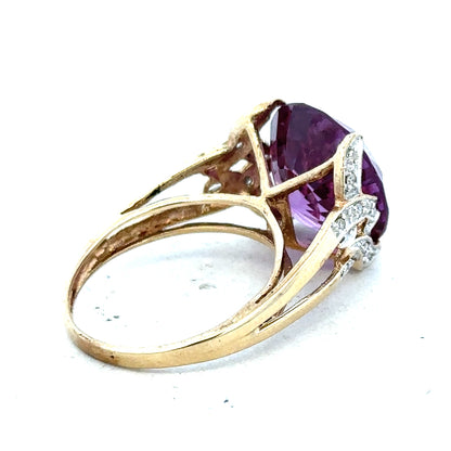 9ct yellow gold diamond ring in size M, featuring a sparkling diamond setting, unbranded jewelry accessory.