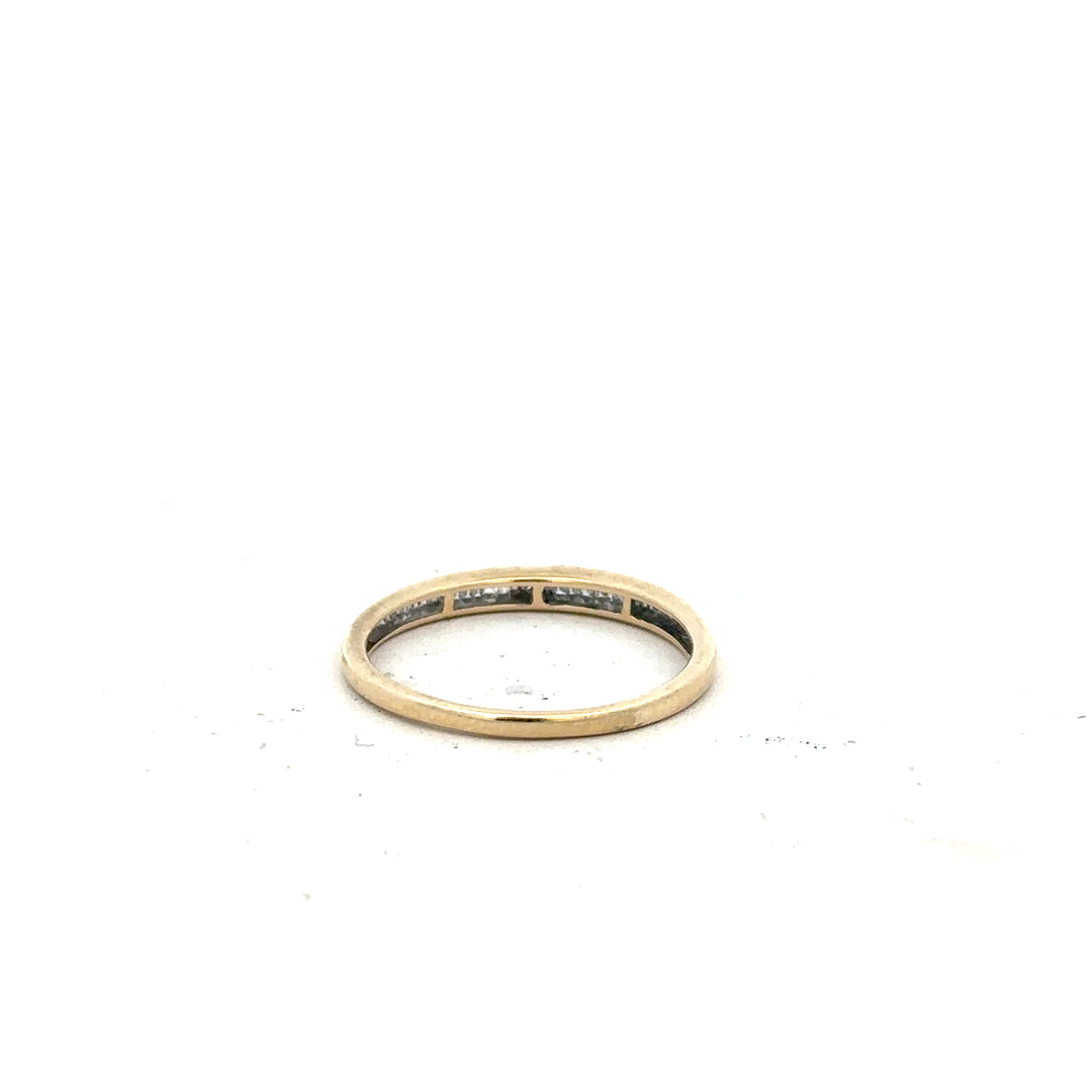 9ct yellow gold diamond ring in size N1/2, featuring a sparkling diamond setting and a classic band design.
