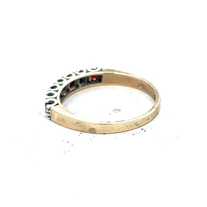 9ct yellow gold diamond ring in size O, featuring a sparkling central diamond and a sleek, elegant band.
