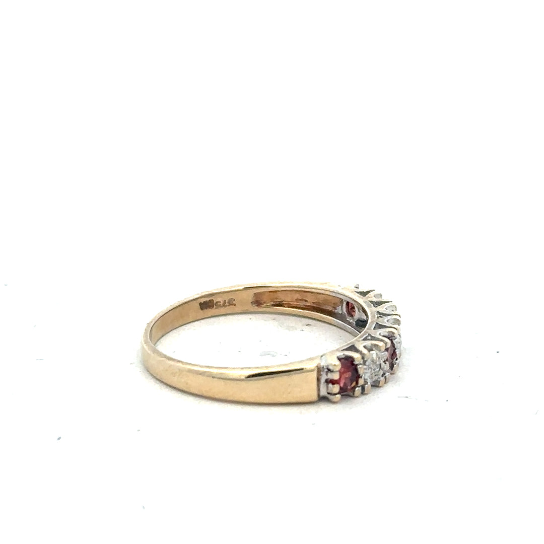 9ct yellow gold diamond ring in size O1/2, featuring a sparkling diamond setting and a sleek, elegant band.