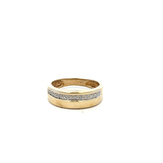 9ct yellow gold diamond ring, size P, featuring a sparkling diamond set in a classic band.