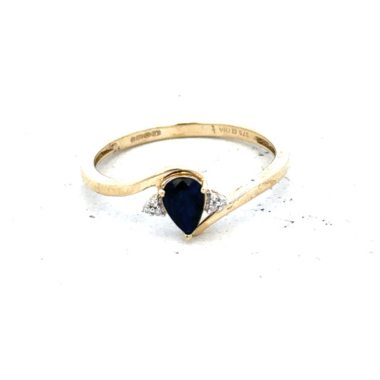 9ct yellow gold diamond ring in size P featuring a sparkling diamond setting, unbranded, elegant jewelry accessory