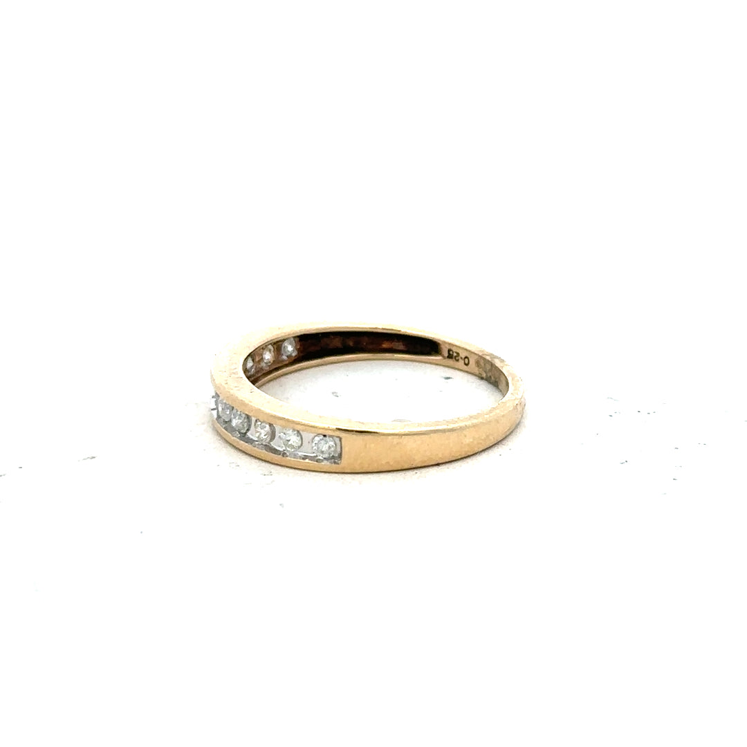 9ct yellow gold diamond ring in size P1/2, featuring a sparkling diamond set in a classic band.