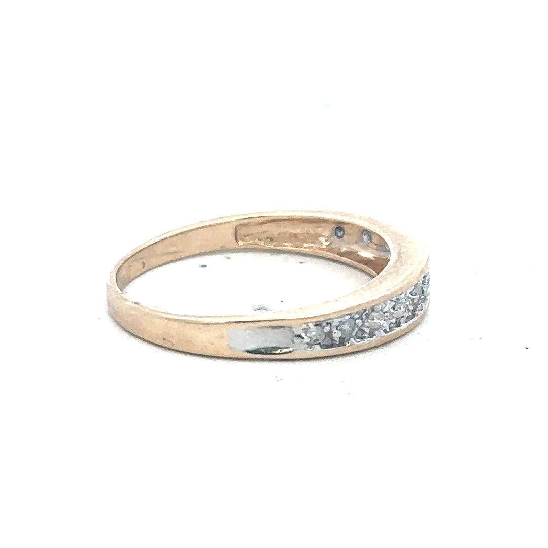 9ct yellow gold diamond ring in size Q with sparkling diamonds, unbranded jewelry designed for elegant wear.