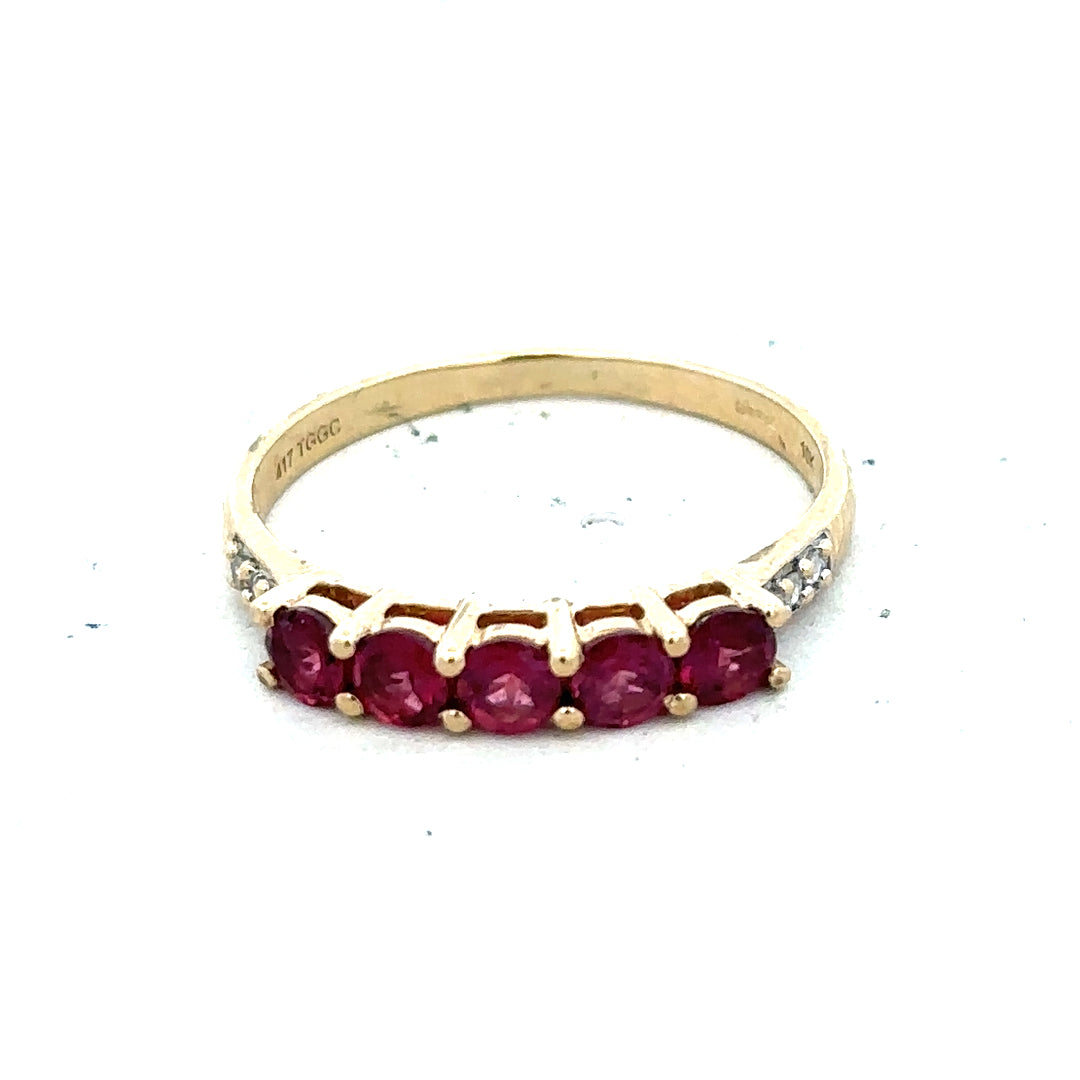 9ct yellow gold diamond ring in size R1/2, featuring a sparkling diamond set in a classic band.