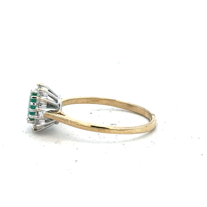 9ct yellow gold diamond ring in size S, featuring a sparkling diamond with an unbranded design and elegant craftsmanship.