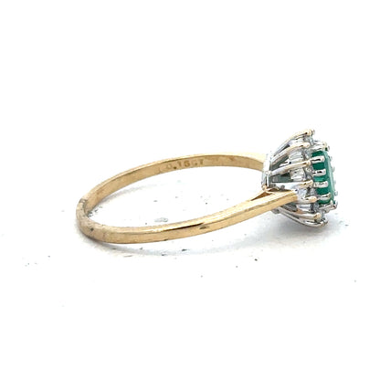 9ct yellow gold diamond ring in size S with sparkling diamonds, featuring a classic design and unbranded craftsmanship.