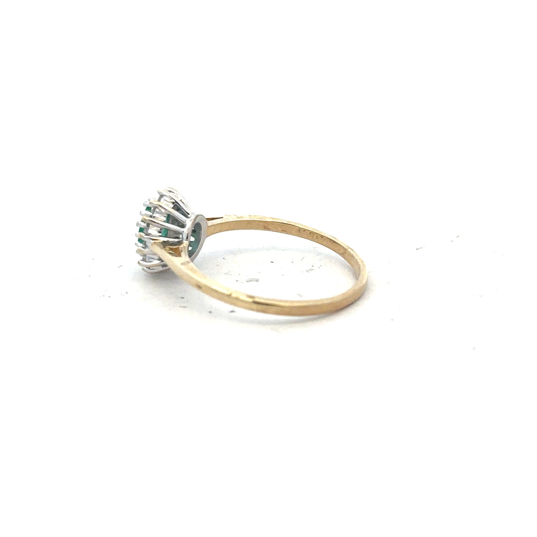 9ct yellow gold diamond ring in size S, featuring a sparkling diamond, unbranded jewelry.