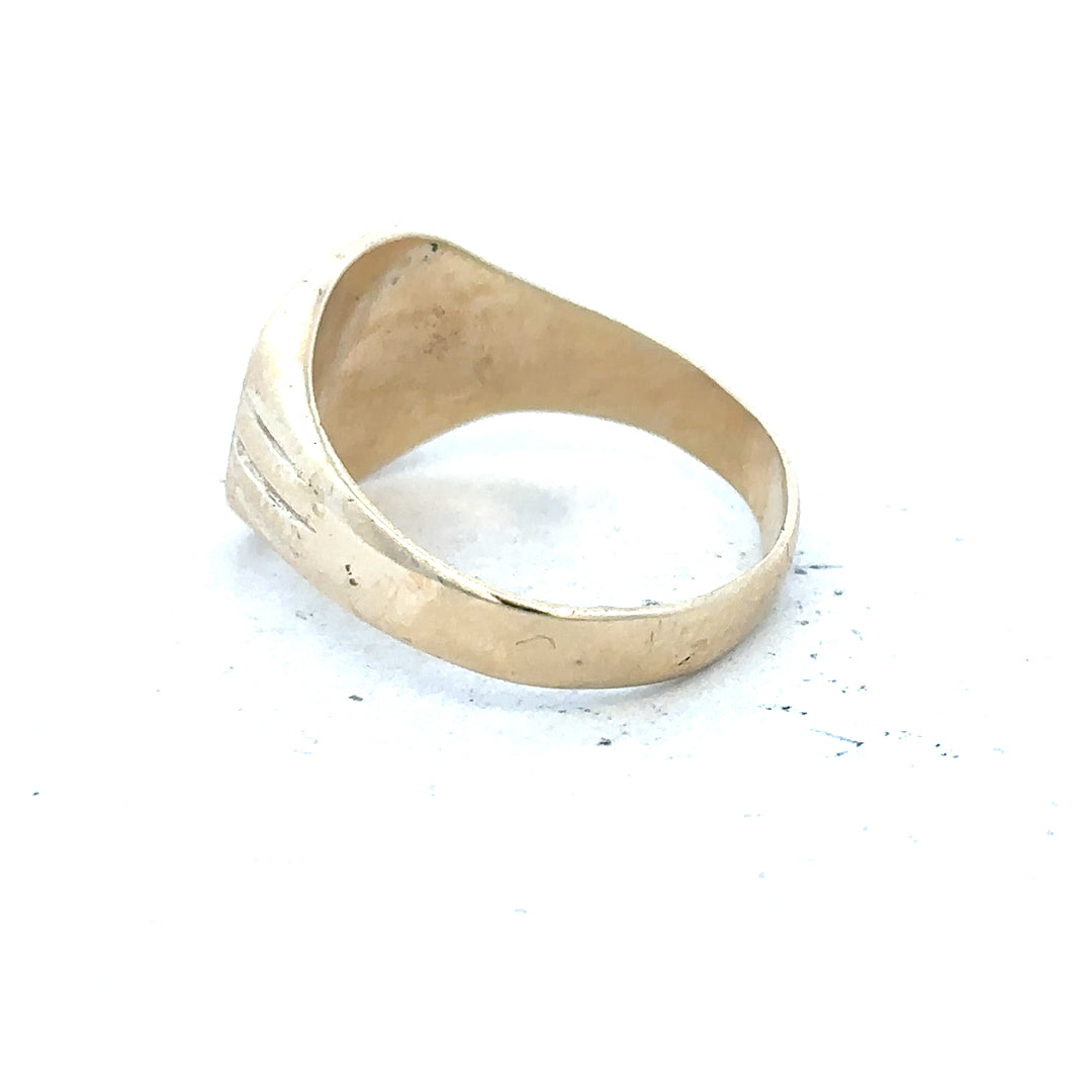 9ct yellow gold diamond ring in size T with a sparkling diamond setting, unbranded, showcasing elegant jewelry craftsmanship.