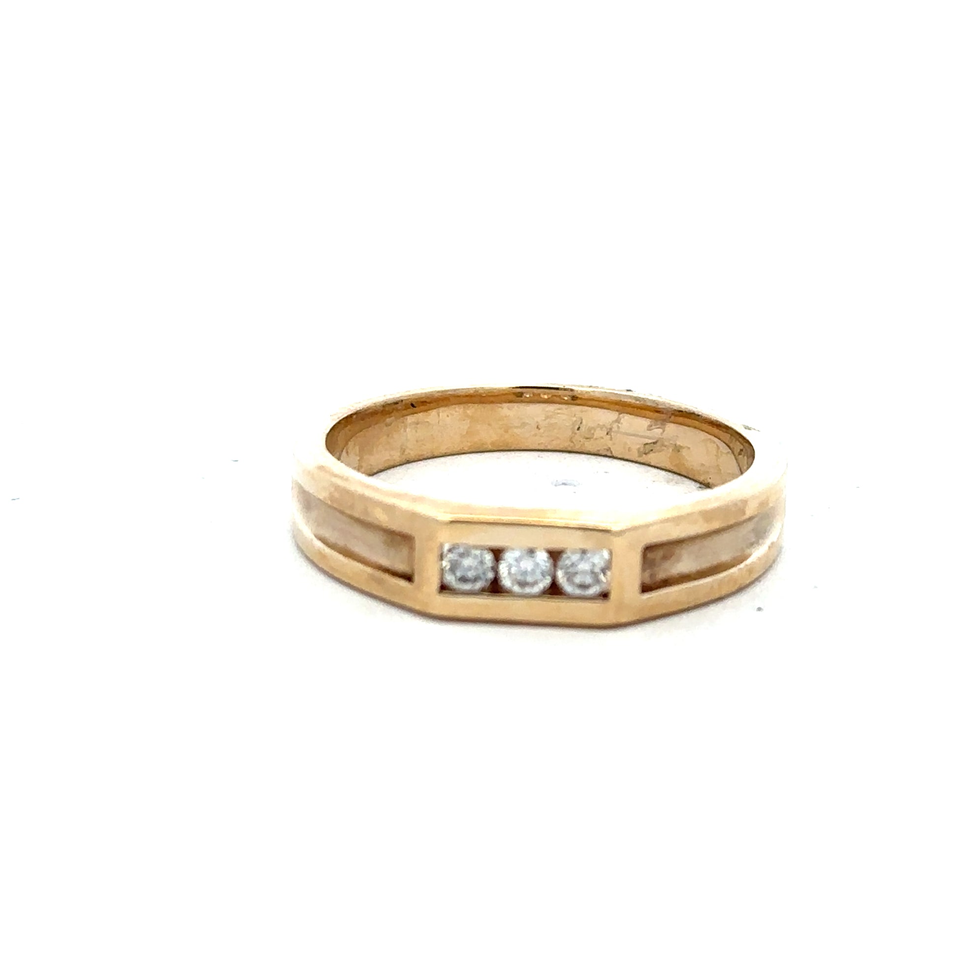 9ct yellow gold diamond ring in size Y with a sparkling diamond, unbranded jewelry showcased in a close-up image.