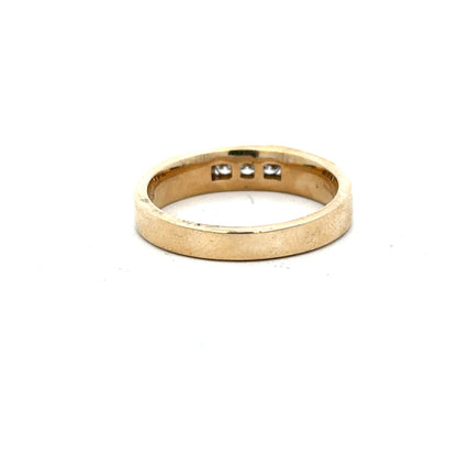 Yellow gold diamond ring in size Y, unbranded 9ct gold band with sparkling diamonds on a sleek, elegant design.