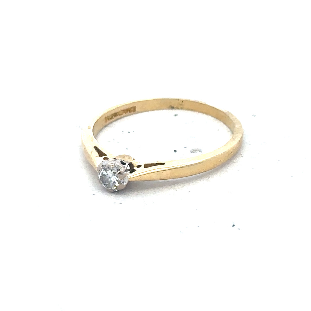 9ct yellow gold diamond solitaire ring featuring a single sparkling diamond set in an elegant band.