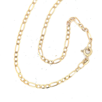 9ct yellow gold Figaro bracelet with a 1.5g weight, showcasing a classic chain link design.