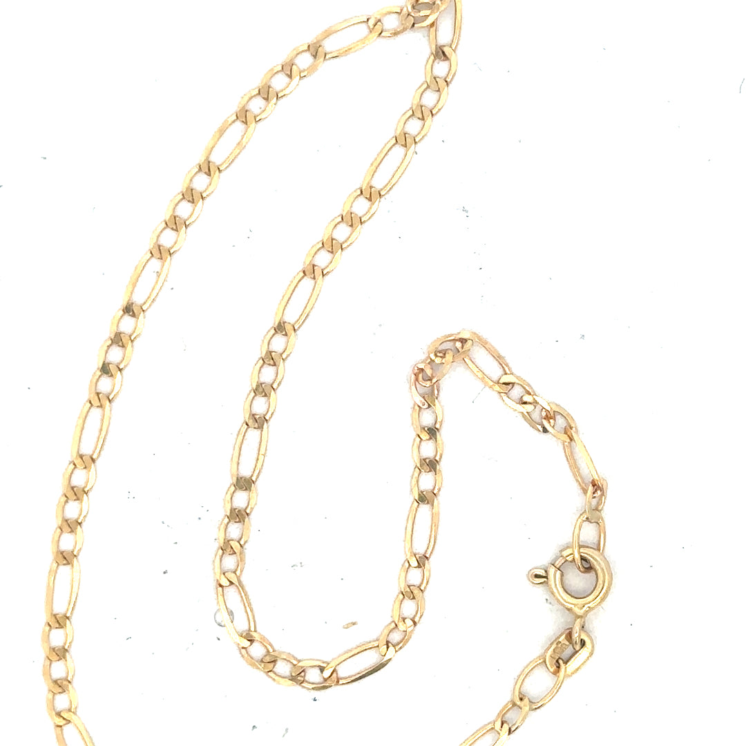 9ct yellow gold figaro bracelet with a 1.5g weight, showcasing linked chain design, unbranded jewelry accessory.