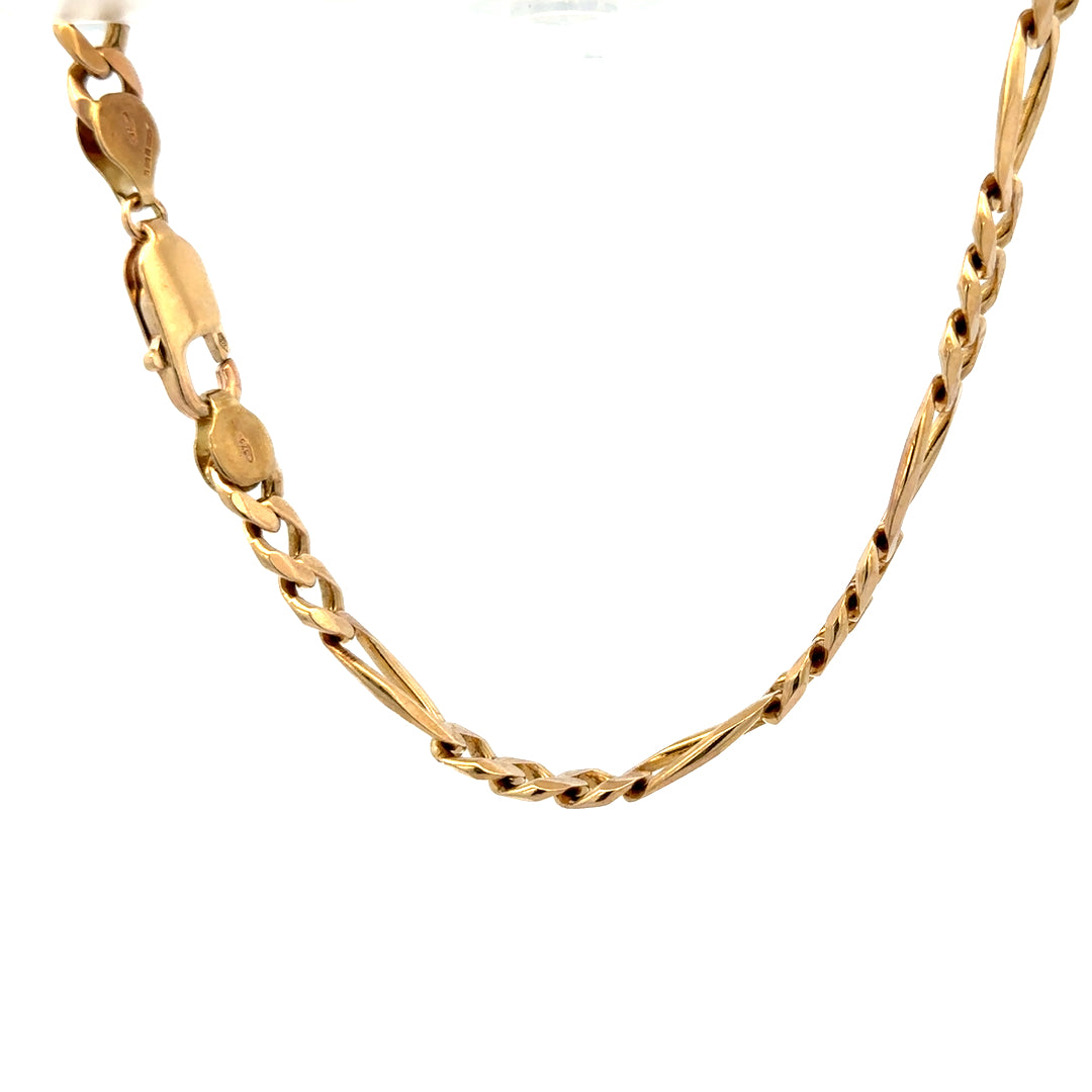 9ct yellow gold Figaro bracelet with a secure clasp, weighing 13.8g, showcasing classic chain links on a plain background.