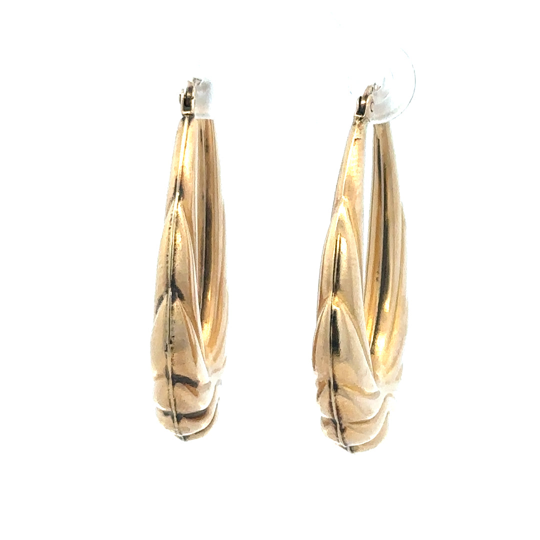9ct yellow gold hoop earrings with a polished finish, lightweight at 3.8g, stylish unbranded jewelry for everyday wear.