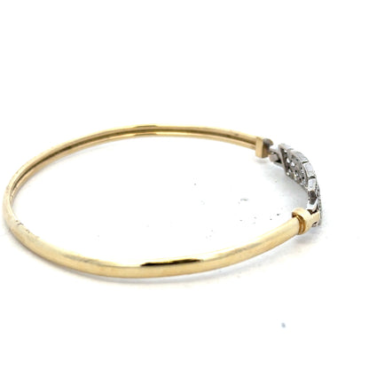 9ct yellow gold MUM bangle bracelet with a polished finish, weighing 5.3g, unbranded jewelry accessory.