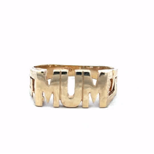 9ct yellow gold mum ring size O1/2, unbranded gold ring with engraved design, shown on a plain background.