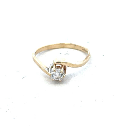 9ct yellow gold ring size L, unbranded jewelry with a smooth polished band, displayed on a white background.