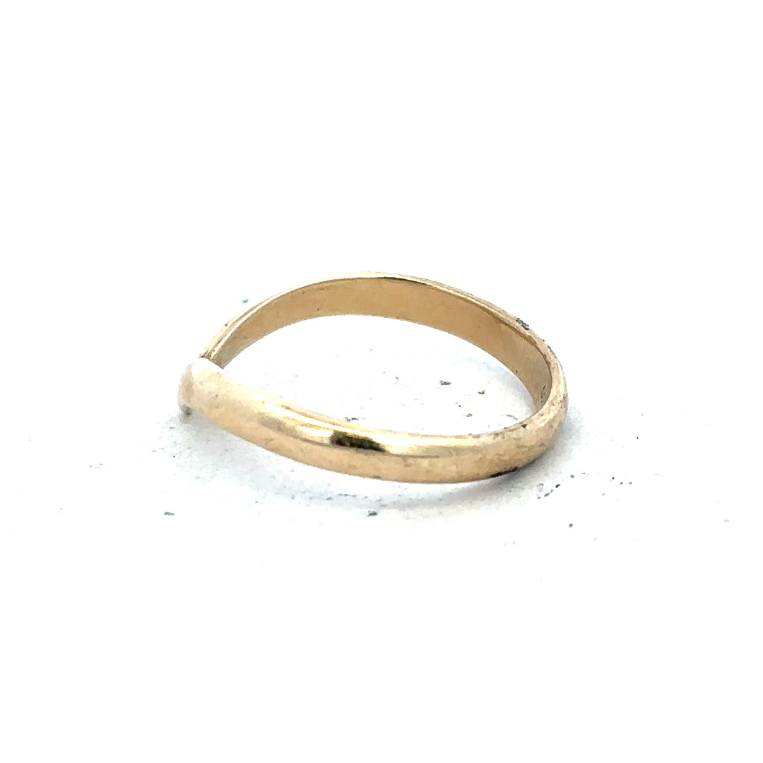 9ct yellow gold ring in size M with a smooth band, unbranded, showcasing a classic and elegant jewelry design.