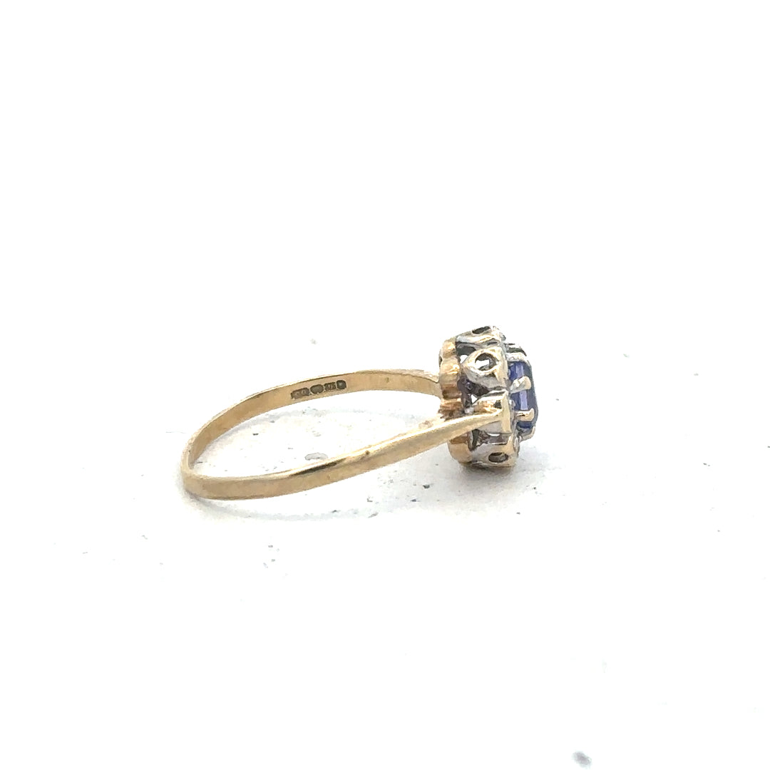 9ct yellow gold ring in size M1/2 featuring a smooth band, unbranded jewelry suitable for everyday wear.