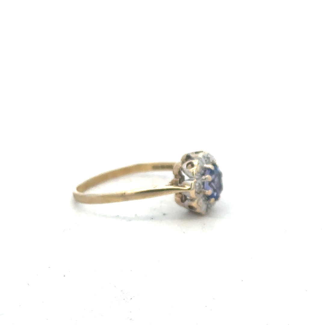 9ct yellow gold ring in size M1/2, featuring a smooth band design, unbranded jewelry crafted from yellow gold.