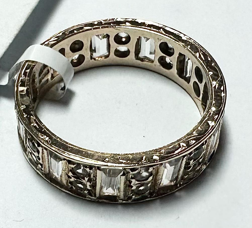 Elegant 9ct yellow gold ring size N1/2, unbranded, showcasing a smooth polished finish and classic design.