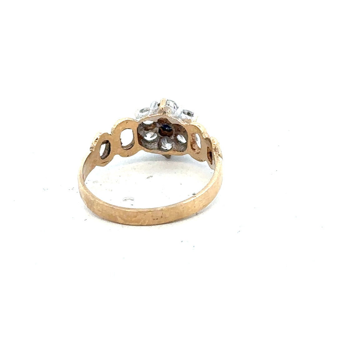 9ct yellow gold ring in size O, unbranded, showcasing a classic polished band with a smooth finish.