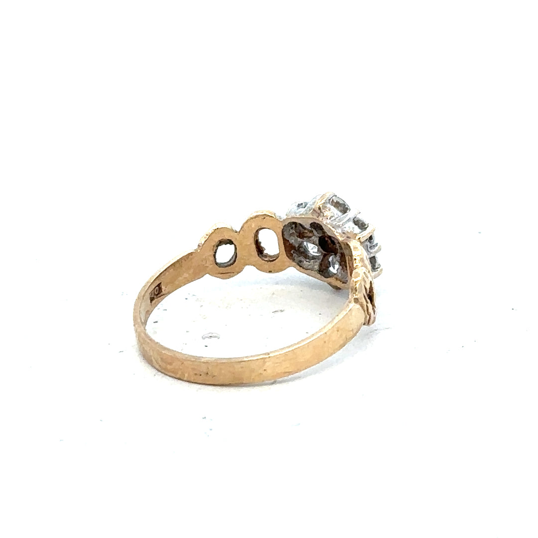 9ct yellow gold ring in size O with a smooth band, unbranded jewelry, showcasing a classic and elegant design.