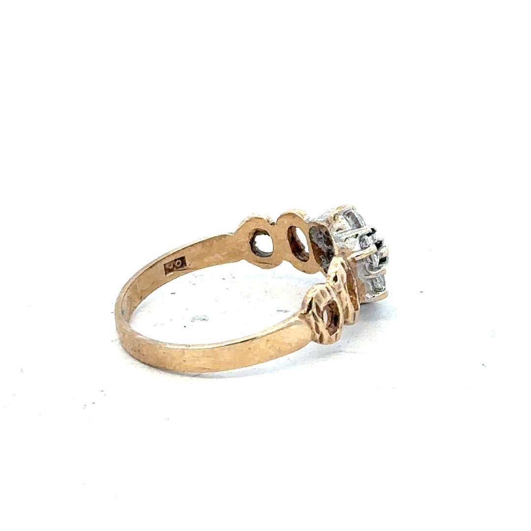9ct yellow gold ring in size O, unbranded, with a smooth polished finish perfect for everyday wear or special occasions.