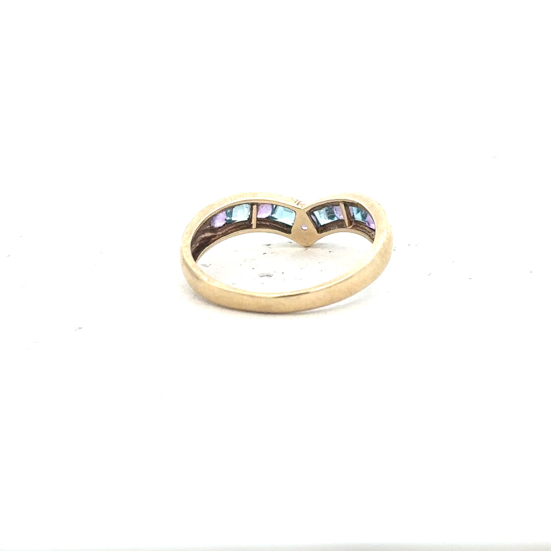 9ct yellow gold ring in size O with a smooth band, unbranded, showcasing a shiny polished finish.