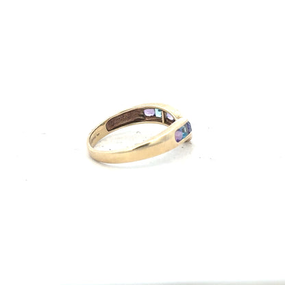 9ct yellow gold ring in size O with a smooth polished finish, unbranded jewelry piece.