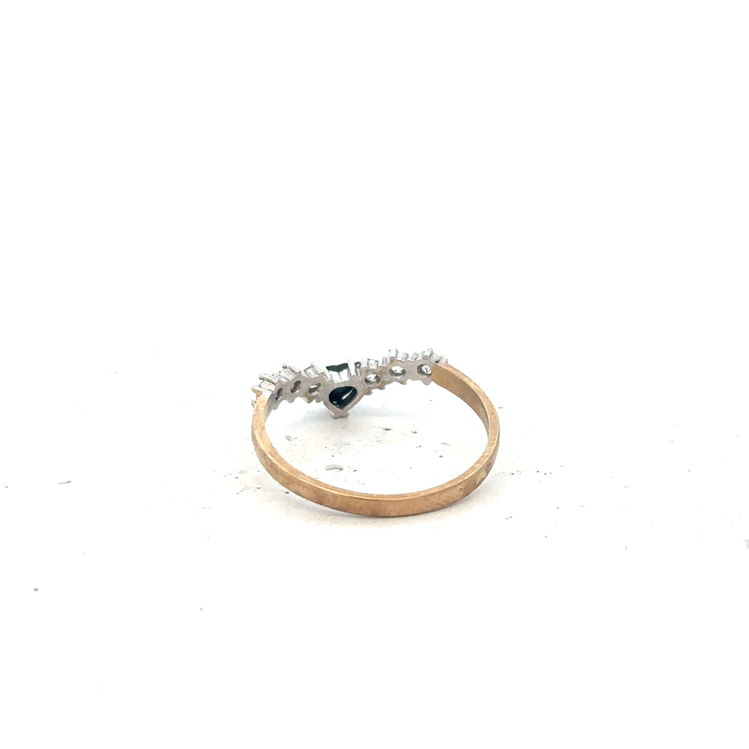 9ct yellow gold ring in size O with a simple, elegant design, unbranded jewelry piece displayed on a plain background.