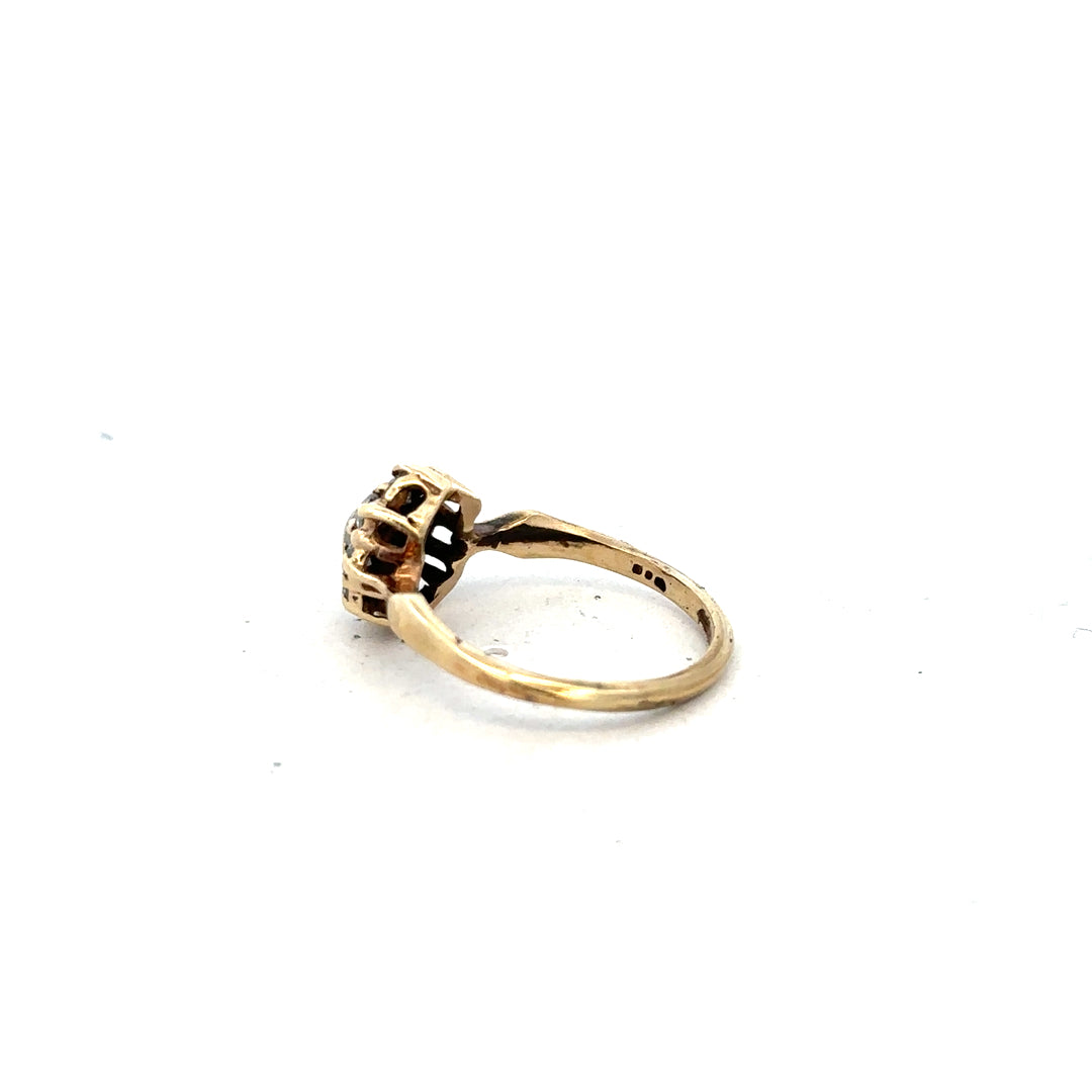 9ct yellow gold ring in size O, featuring a simple band design, unbranded jewelry for women or men.