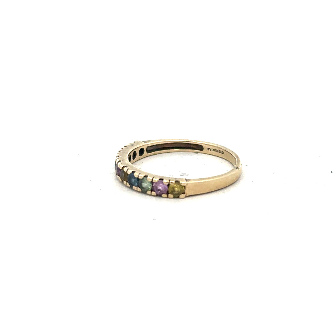 9ct yellow gold ring in size O with a smooth band, unbranded, displayed on a neutral background.