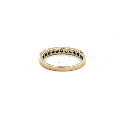9ct yellow gold ring in size O with a smooth polished band, unbranded jewelry accessory.