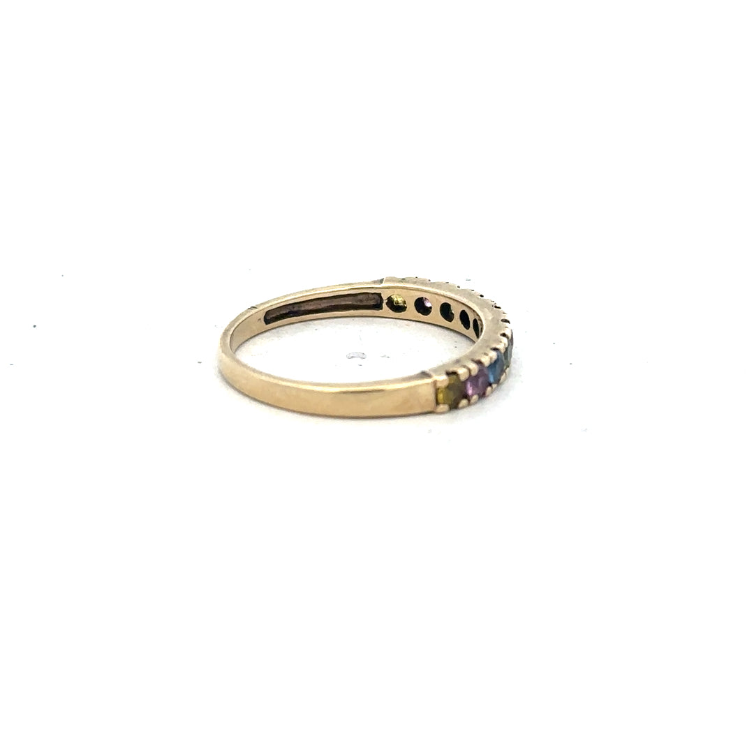 9ct yellow gold ring in size O with a smooth band, unbranded, shown in close-up on a neutral background.