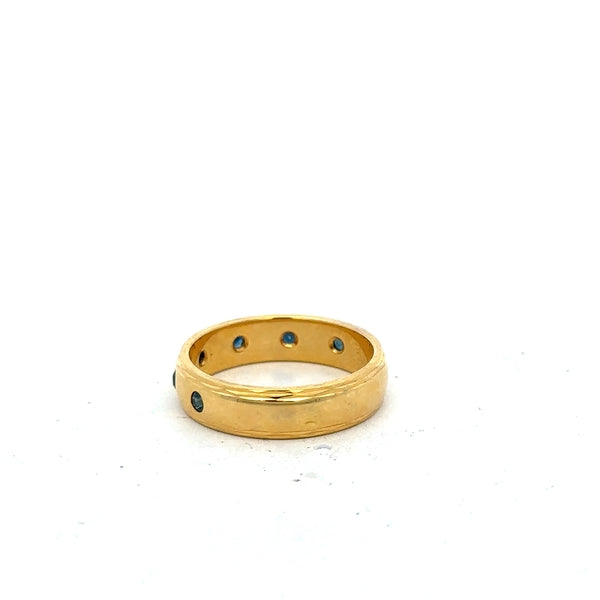 9ct yellow gold ring size O1/2, unbranded jewelry with polished finish, detailed close-up image showing the ring's design.