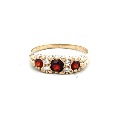 9ct yellow gold ring size O1/2, unbranded gold jewelry with a polished finish and classic design.