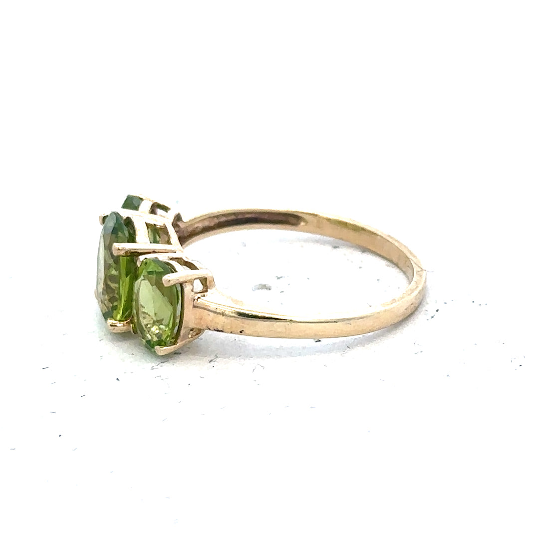 9ct yellow gold ring size P with smooth band, unbranded jewelry piece, detailed close-up image.