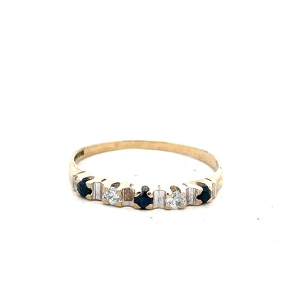 9ct yellow gold ring in size P with a smooth, polished surface, unbranded jewelry accessory.