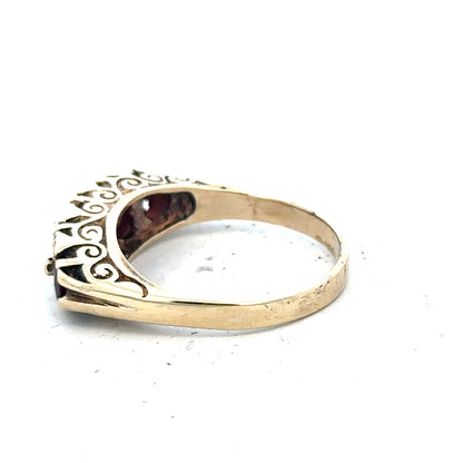 9ct yellow gold ring size Q with a smooth polished band, unbranded jewelry piece perfect for everyday wear.